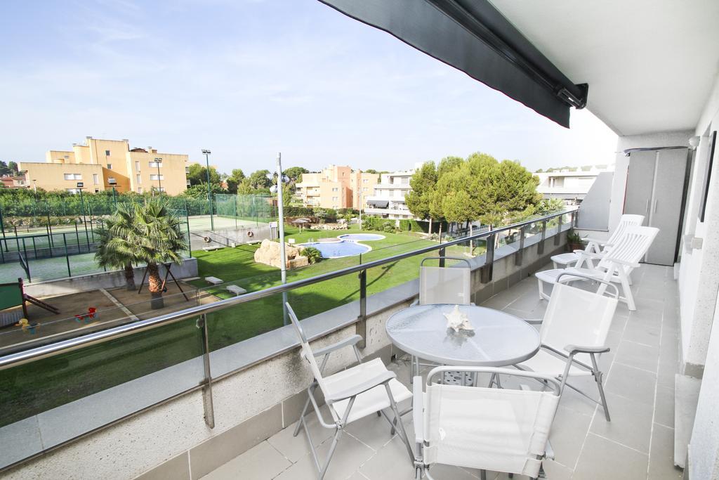 Apartamento J Tramuntana Planet Costa Dorada Salou Habitación foto